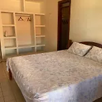Linda Casa Porto Dunas: 4 Suítes, Churrasqueira E Piscina *